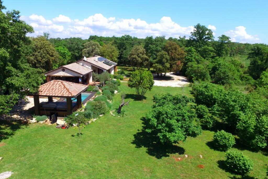 Villa Birds House Rovigno Esterno foto